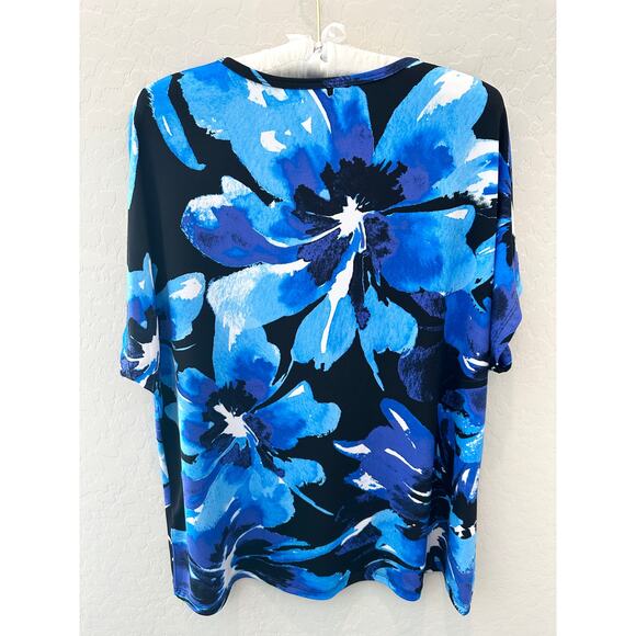 JESS & JANE | Amanda Blue Floral V-Neck Top Made in USA | Size Large - Picture 4 of 6